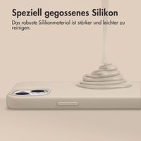 Accezz Liquid Silikoncase mit MagSafe Apple iPhone 17 - Stone
