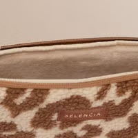 Selencia Teddy Laptop Hülle 15-16 Zoll - Laptop Sleeve - Vanilla Leopard
