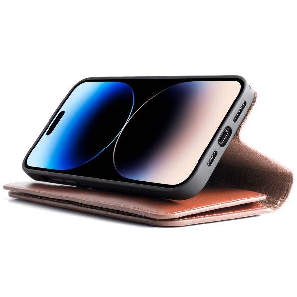 Wachikopa Multi Wallet Bookcase für das iPhone 14 Pro - British