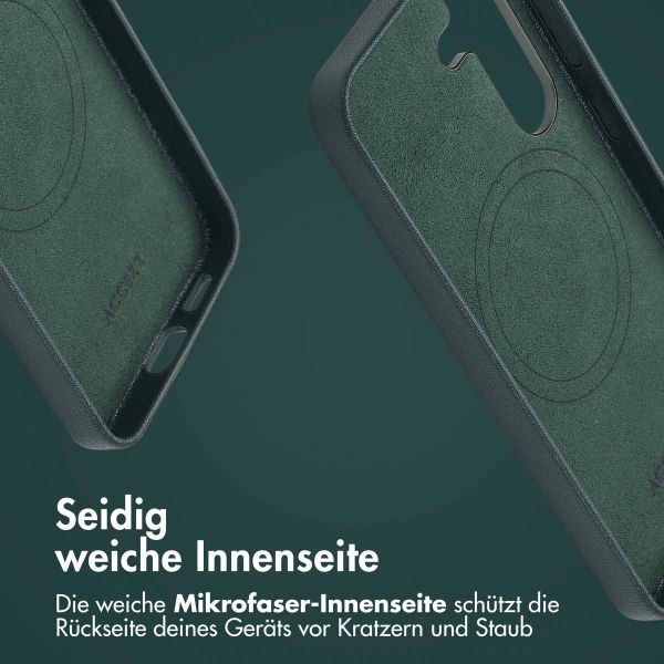 Accezz MagSafe Leather Backcover für das Samsung Galaxy S25 Plus - Cedar Green