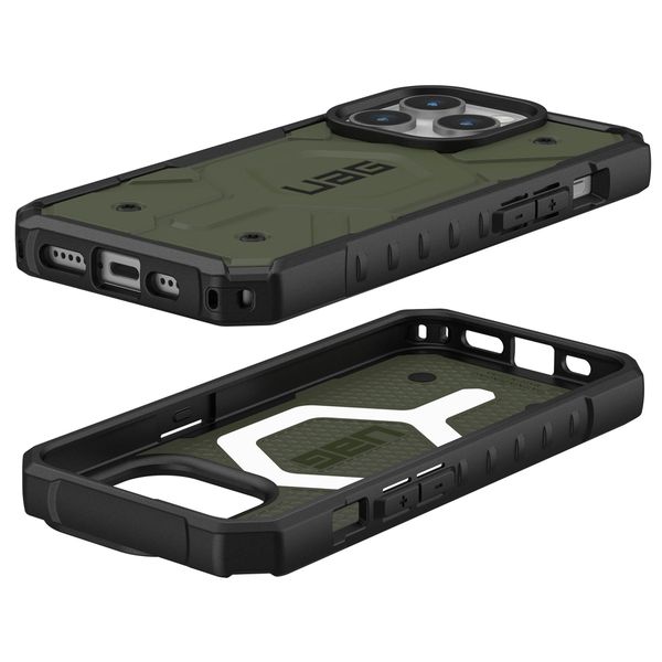 UAG Pathfinder Case MagSafe für das iPhone 15 Pro - Olive Drab