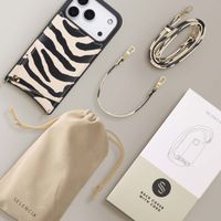 Selencia Nova HandyHülle mit Kordel und Kartenhalter Apple iPhone 17 Pro Max - Zazzy Zebra