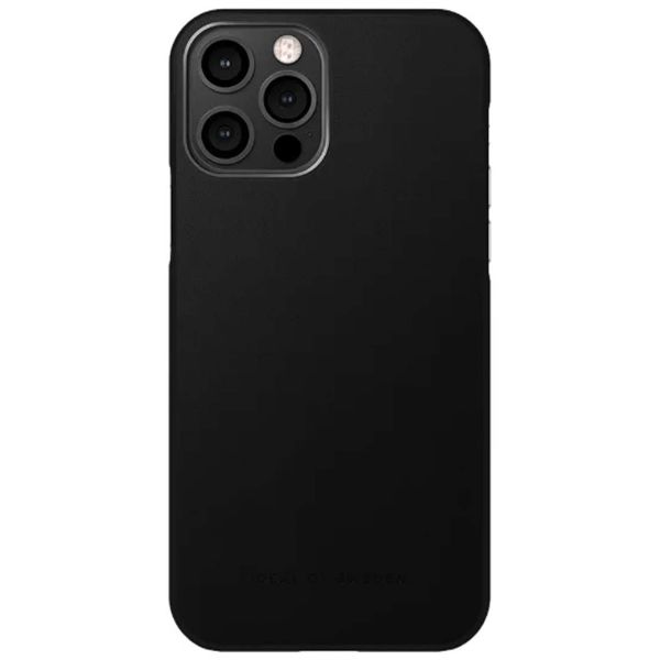 iDeal of Sweden Atelier Backcover für das iPhone 12 (Pro) - Intense Black