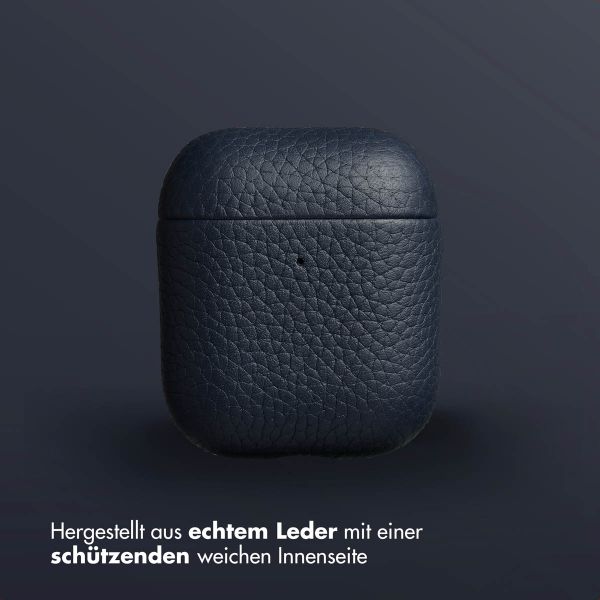 Accezz Echtes Leder Case Apple AirPods 1 / 2 - Dunkelblau