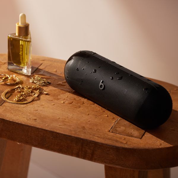 Beats Pill Wireless Bluetooth Speaker - Matte Black