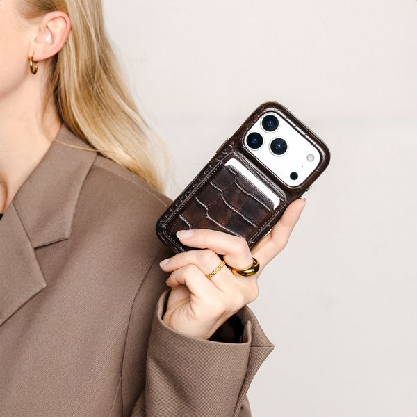 Selencia Croco Kartenhalter mit MagSafe - Choco Brown