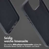 Accezz MagSafe Leather Backcover für das iPhone 15 Pro Max - Onyx Black