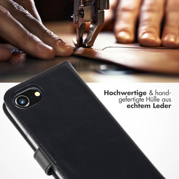 Selencia Echtleder Buchhülle iPhone 16e - Schwarz