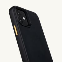 Selencia Rivièra Backcover mit MagSafe mit abnehmbaren Haken iPhone 12 / 12 Pro - Velvet Black