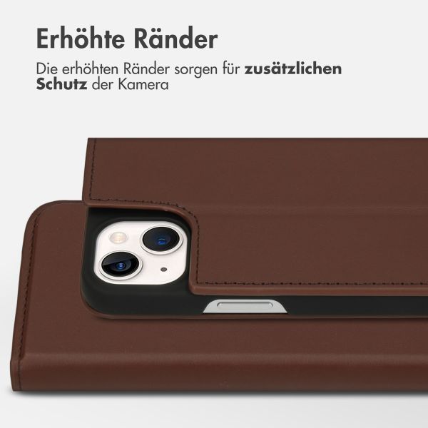 Accezz Premium Leather Slim Klapphülle Apple iPhone 13 - Braun