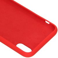 Accezz Liquid Silikoncase Rot für das iPhone Xs / X