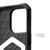 UAG Essential Armor MagSafe für das iPhone 16 Pro - Black