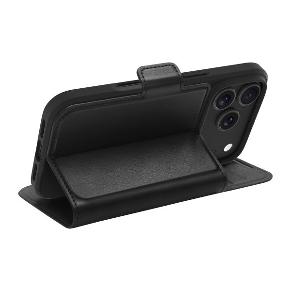 dbramante1928 Oslo Pro Bookcase mit MagSafe Apple iPhone 17 Pro - Schwarz