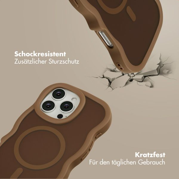 Selencia Wavy Backcover mit MagSafe Apple iPhone 16 Pro Max - Mocha Brown