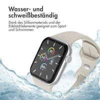 imoshion Graviertes Silikonarmband für die Apple Watch Series 1-10 / SE / Ultra (2) (44/45/46/49 mm) - Sternenlicht