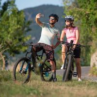 SP Connect Bike Bundle II - Handyhalter für das Fahrrad für das Apple iPhone 13 - Schwarz