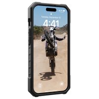 UAG Pathfinder Case für das iPhone 15 Pro - Geo Camo