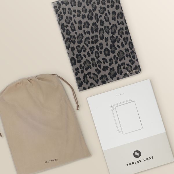 Selencia Sabi Klapphülle mit Leopardenmuster Samsung Galaxy Tab A11 Plus - Midnight Black