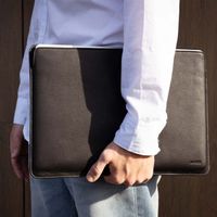 Accezz Leather Laptop Hülle MacBook 16 Zoll - Laptop Sleeve - Schwarz