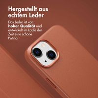 Accezz 2-in-1 Klapphülle aus Leder mit MagSafe Apple iPhone 15 - Sienna Brown