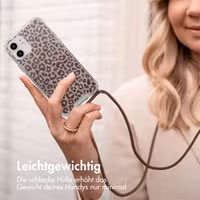 imoshion Design Hülle mit Band Apple iPhone 12 (Pro) - Leopard Mood