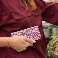 imoshion Design Klapphülle Apple iPhone SE (2022 / 2020) / 8 / 7 / 6(s) - Bloom Love Blush