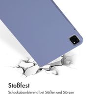 Accezz Liquid Silicone Back Cover mit Stifthalter für das iPad Pro 11 (2018/2020/2021/2022) - Lila