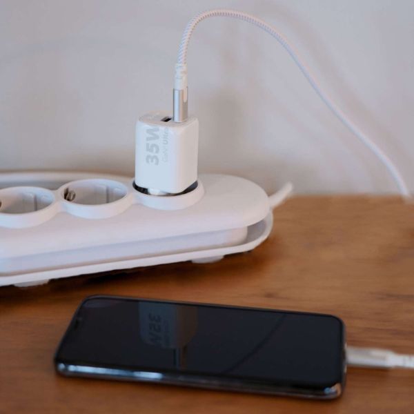 Xtorm Schnellladegerät | Ultra Wall Charger GaN2 - USB-C 35 Watt + USB-A 18 Watt