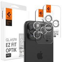 Spigen Glas.tR EZFit Optik Linsen Protektor 2er-Pack für das Apple iPhone 15 Pro / 15 Pro Max