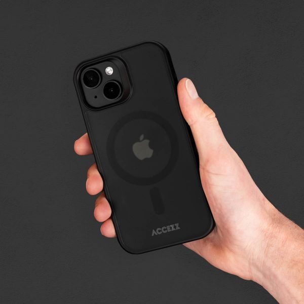 Accezz Rugged Frosted Back Cover mit MagSafe iPhone 16 - Schwarz