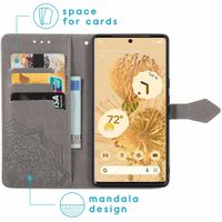 imoshion Mandala Klapphülle für das Google Pixel 6 Pro - Grau