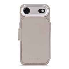 Decoded 2 in 1 Leather Klapphülle MagSafe Apple iPhone 17 Pro - Solid Clay