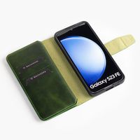 Wachikopa Multi Wallet Bookcase für das Samsung Galaxy S23 FE - Forest Green