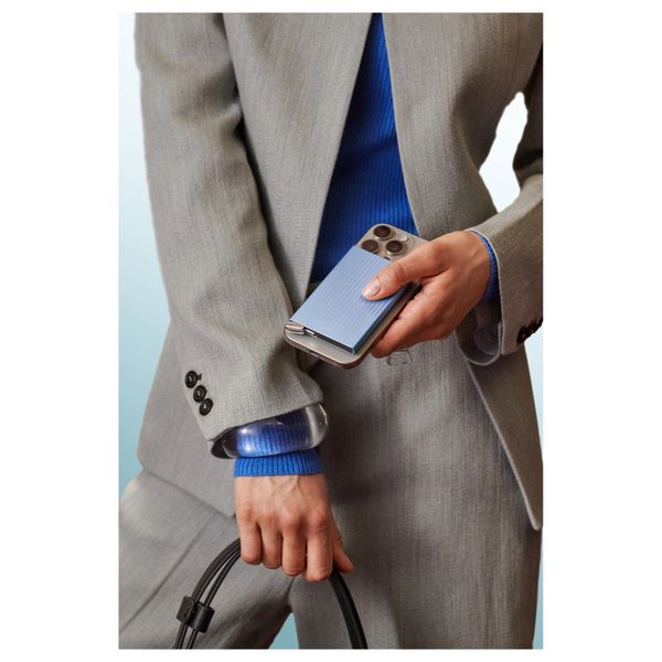 Secrid Cardprotector MagSafe Fluted - Kartenhalter - Ice Blue