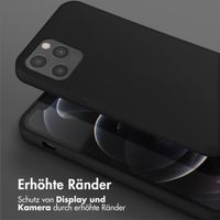 Selencia SilikonHülle mit abnehmbarem Band Apple iPhone 12 (Pro) - Schwarz