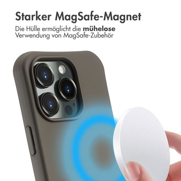 imoshion Color Backcover mit abnehmbarem Handykette und MagSafe Apple iPhone 16 Pro - Black Coffee