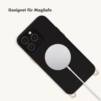 Selencia Rivièra Backcover mit MagSafe mit abnehmbaren Haken Apple iPhone 13 Pro - Velvet Black