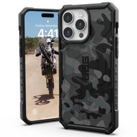 UAG Pathfinder Case für das iPhone 15 Pro Max - Midnight Camo