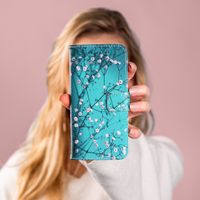 imoshion Design TPU Klapphülle für das Samsung Galaxy S23 Ultra - Blossom