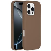 Accezz Liquid Silikoncase mit MagSafe für das iPhone 16 Pro - Light Brown