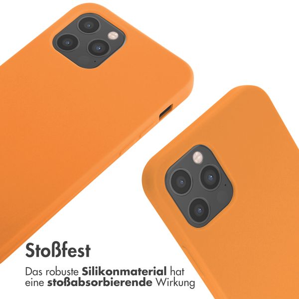 imoshion Silikonhülle mit Band für das iPhone 12 (Pro) - Orange