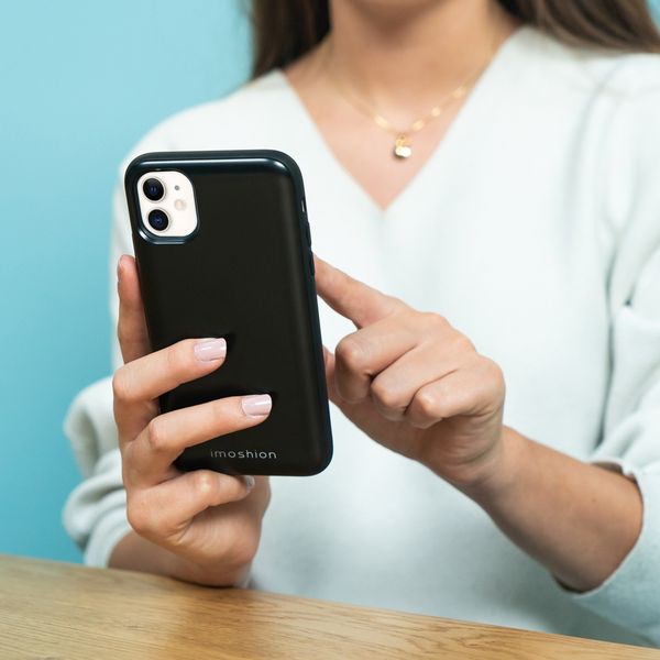 imoshion Backcover mit Karteninhaber iPhone SE (2022 / 2020) / 8 / 7