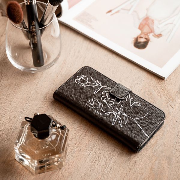 imoshion Design TPU Klapphülle Galaxy S10 - Woman Flower Black