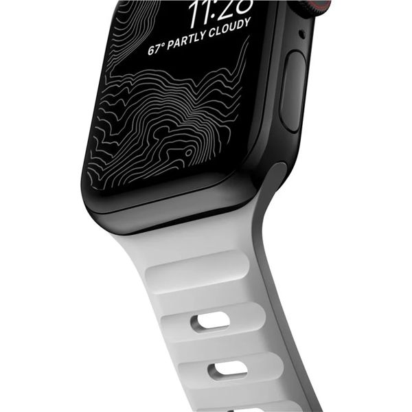 Nomad Sport Armband FKM für das  Apple Watch Series 1 t/m 9 / SE (38/40/41 mm) | Series 10 / 11 (42 mm) - Lunar Gray