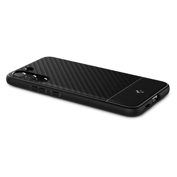 Spigen Core Armor Backcover für das Samsung Galaxy S22 Plus - Schwarz