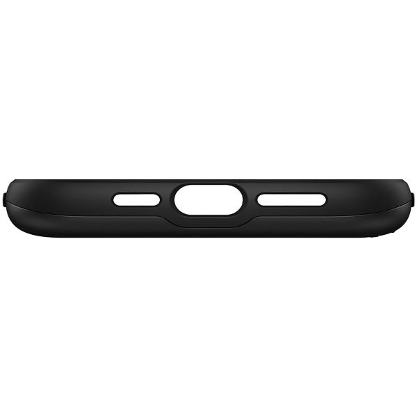 Spigen Slim Armor CS Case für das iPhone 13 Pro Max - Schwarz