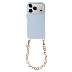 Selencia Rivièra MagSafe Backcover mit abnehmbaren Haken für das Apple iPhone 17 Pro - Powder Blue + Bold Chain Handykette - Gold