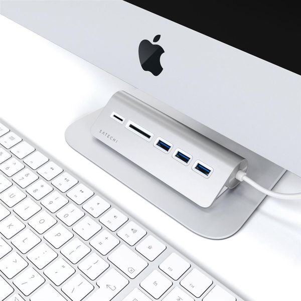 Satechi Aluminium-USB-Desktop-Hub | USB-C auf 3x USB-A und (Micro)SD-Kartenleser - Silber