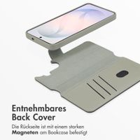 Accezz 2-in-1 Klapphülle aus Leder mit MagSafe Samsung Galaxy S26 - Light Grey