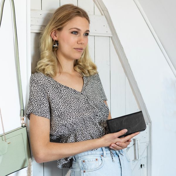 Selencia Echtleder Klapphülle Samsung Galaxy A70 - Schwarz